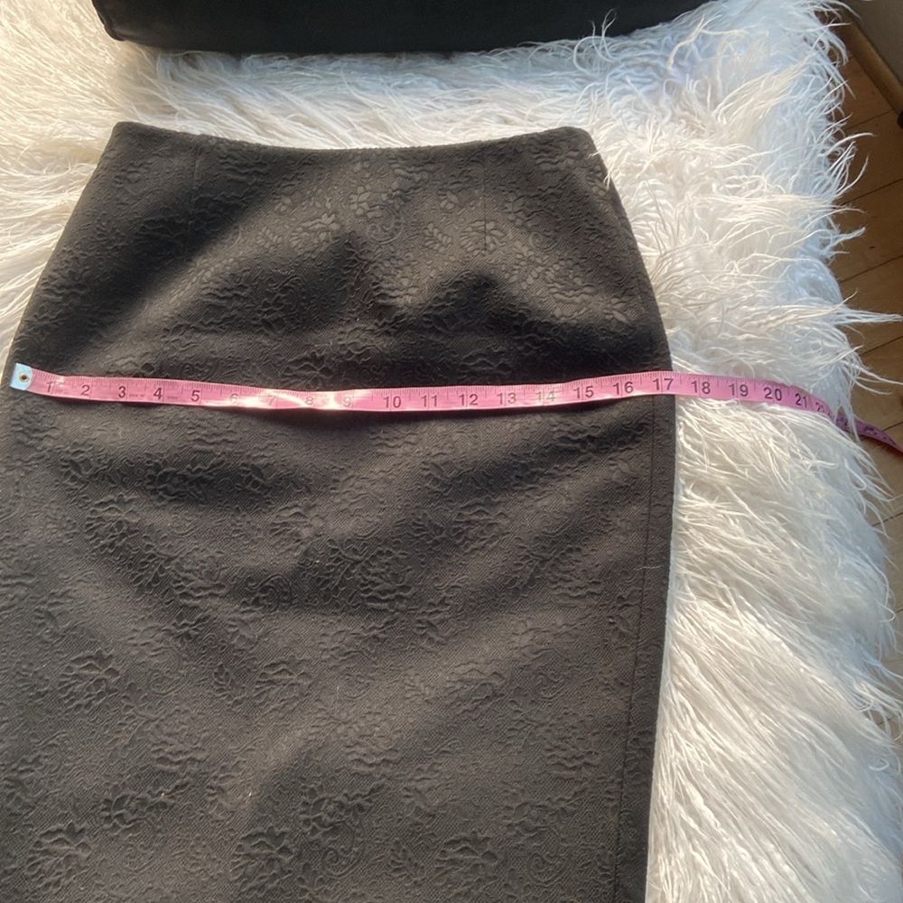 Tahari Skirt US2 - Picture 9 of 14